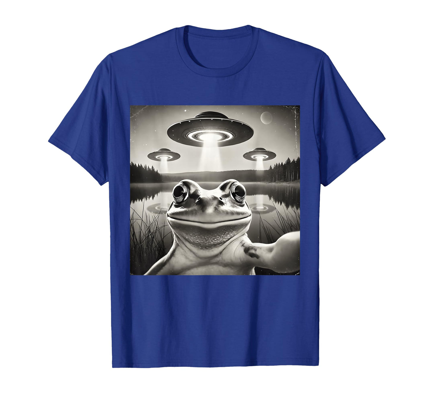 frgloverCo. Funny Frog Selfie UFOs Unisex T-Shirt - Black, Small, Short Sleeve, Cotton 100%