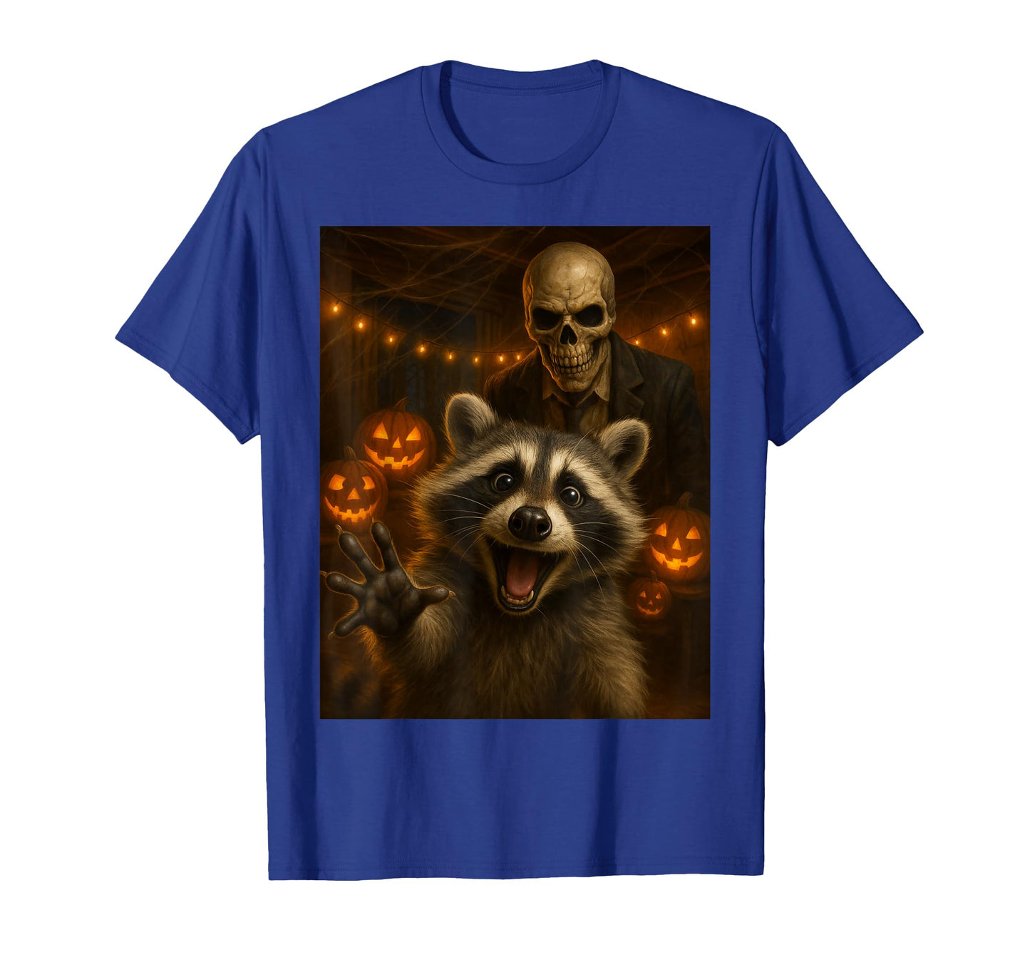Happy Raccoon Selfie with Skeleton Funny Halloween Outfit T-Shirt