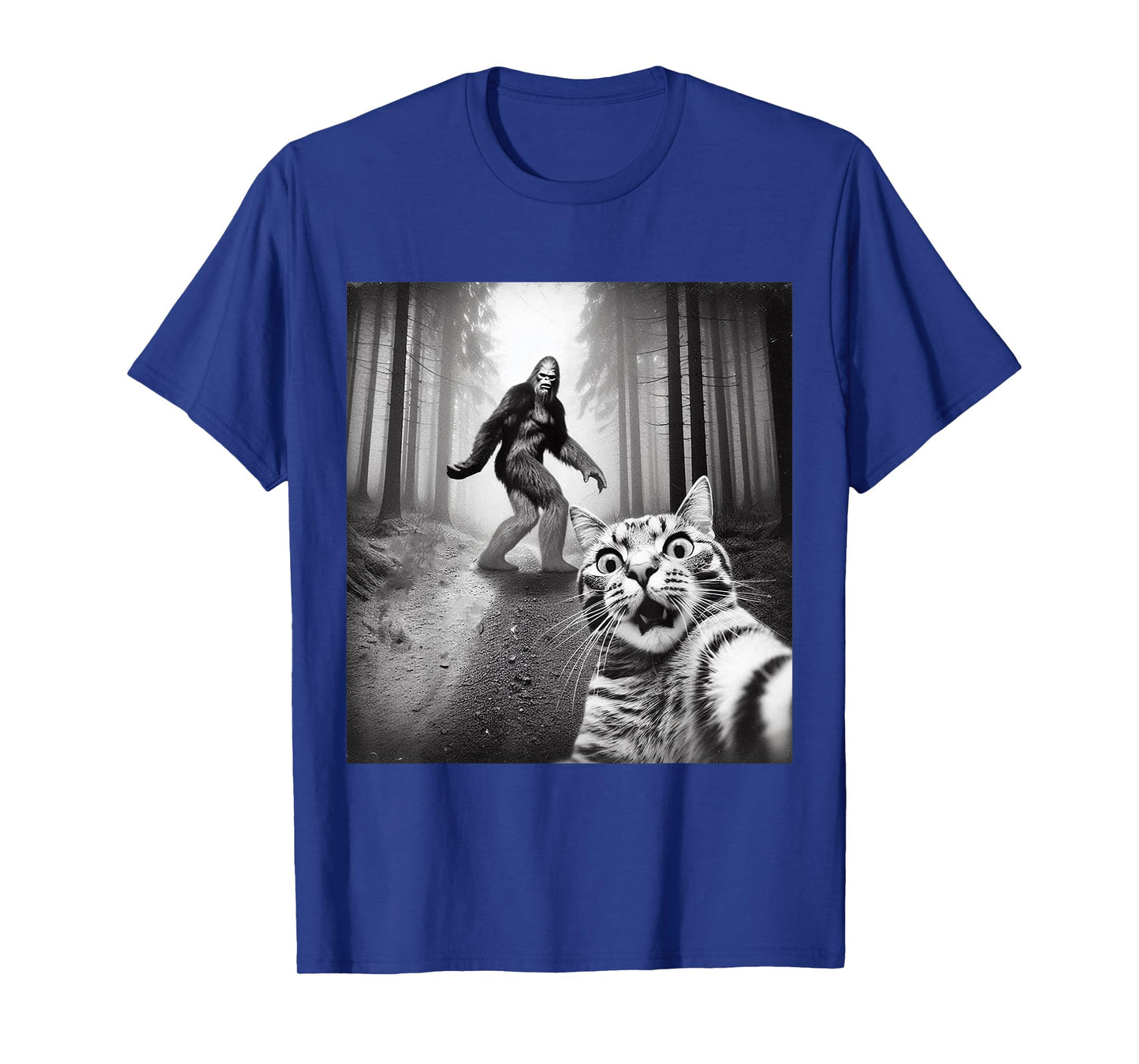 Funny Cat Selfie With Sasquatch Bigfoot T-Shirt