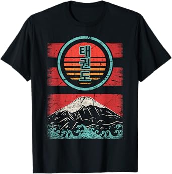 Taekwondo Retro 80s Style T-Shirt