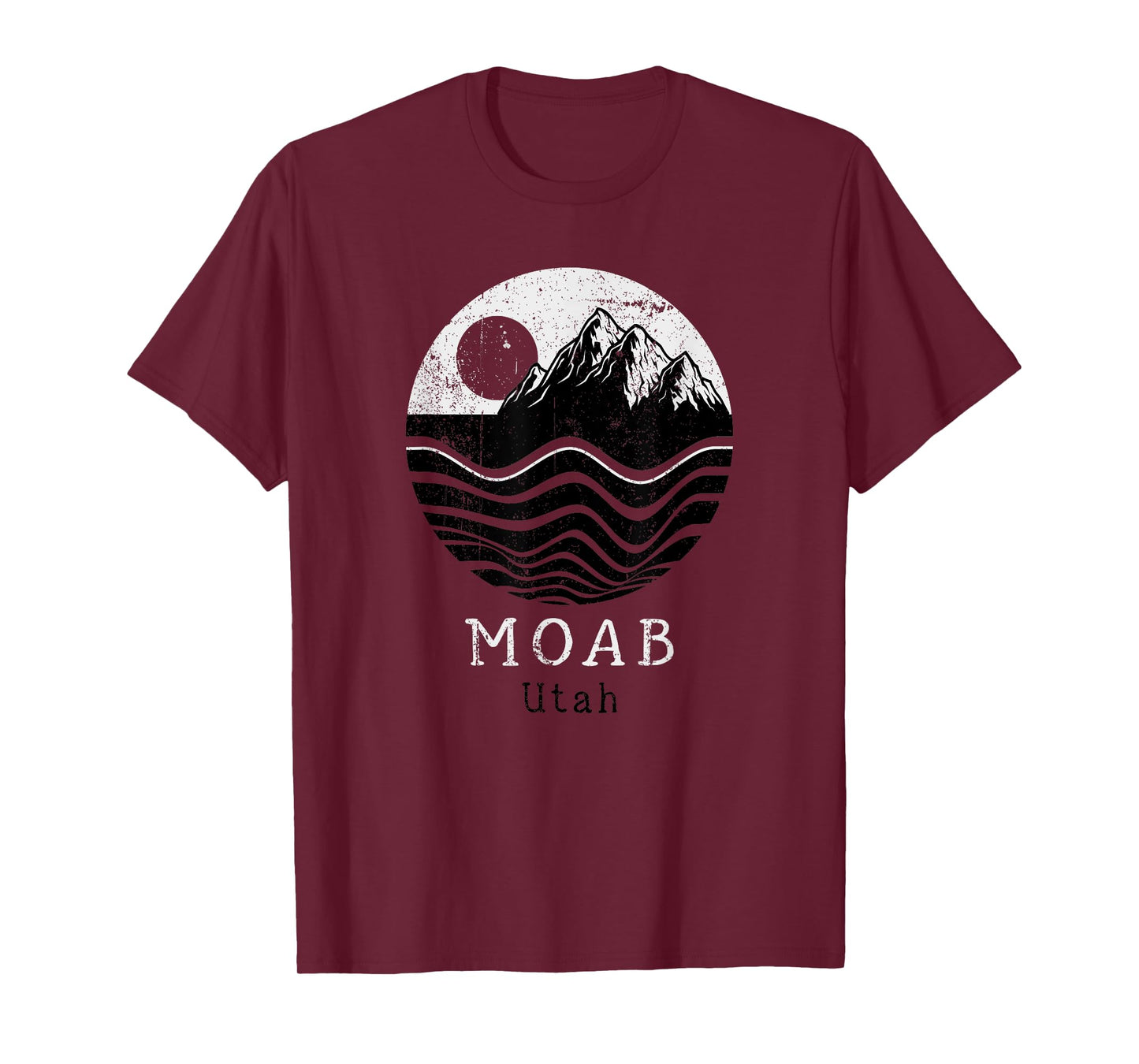Moab Vintage Mountains Hiking Camping Utah Retro T-Shirt