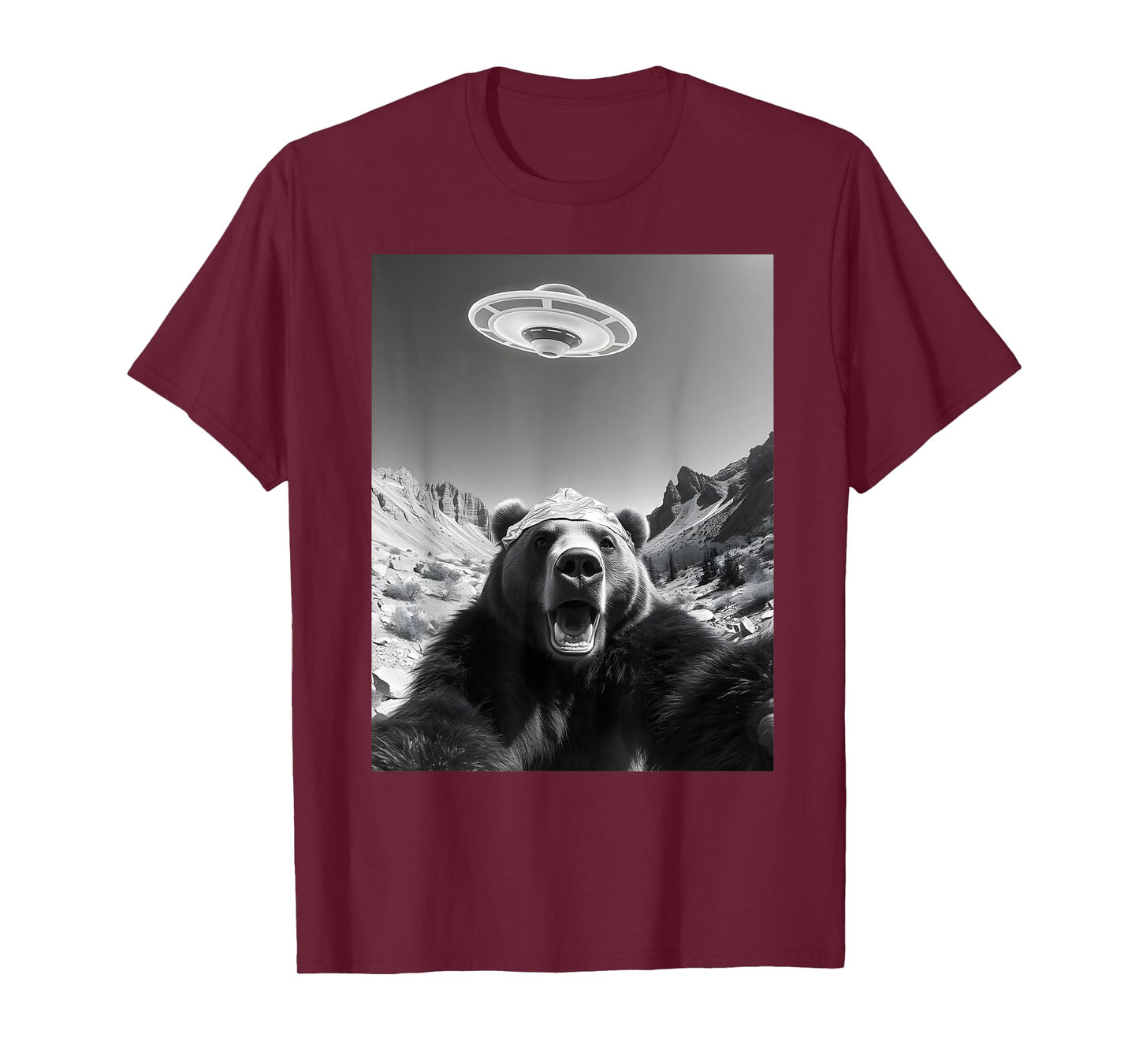 Bear Selfie With UFO Hilarious Alien Encounter Meme T-Shirt