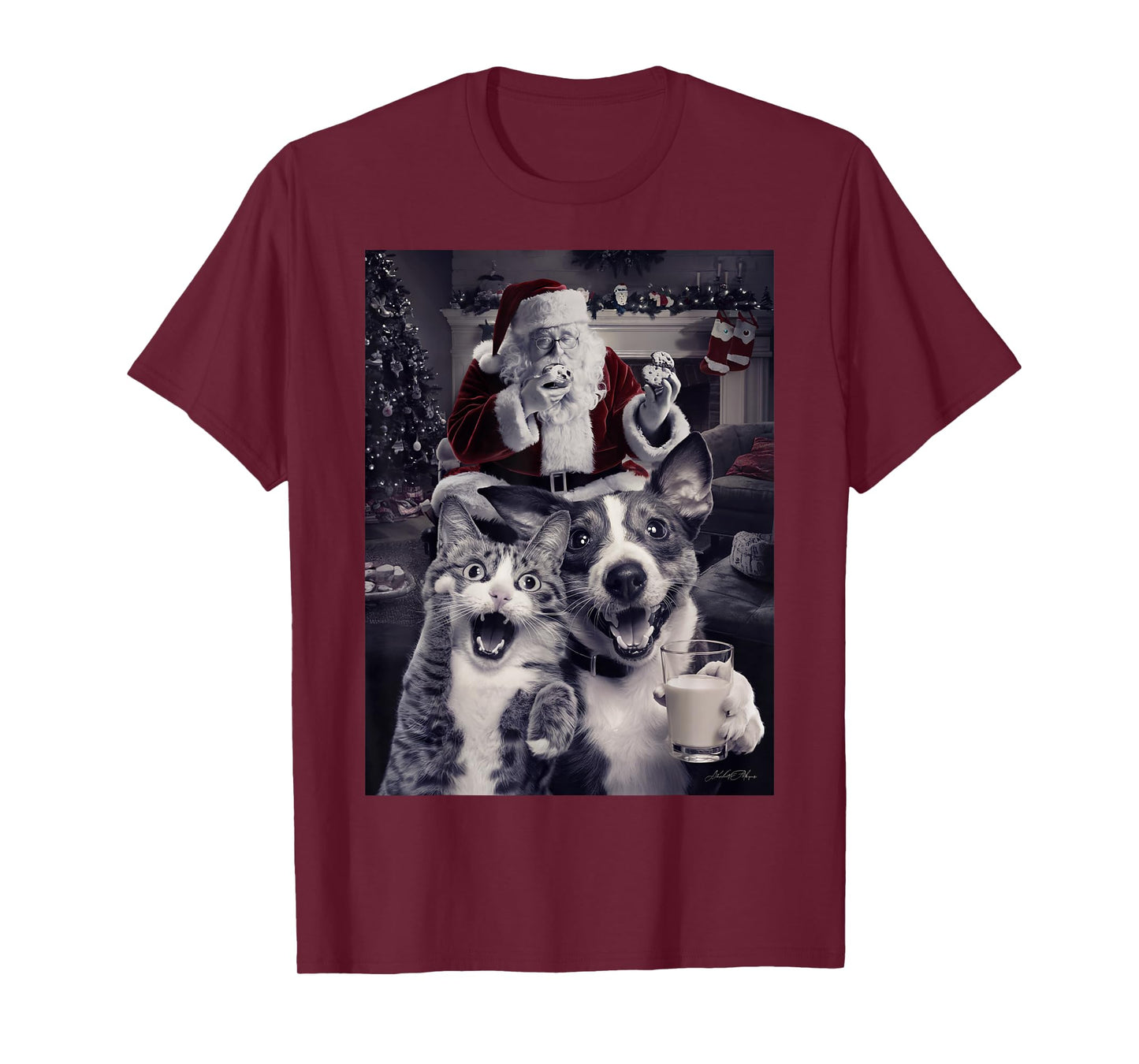 Funny Dog and Cat Selfie With Santa Christmas Men Women Girls Kids T-Shirt