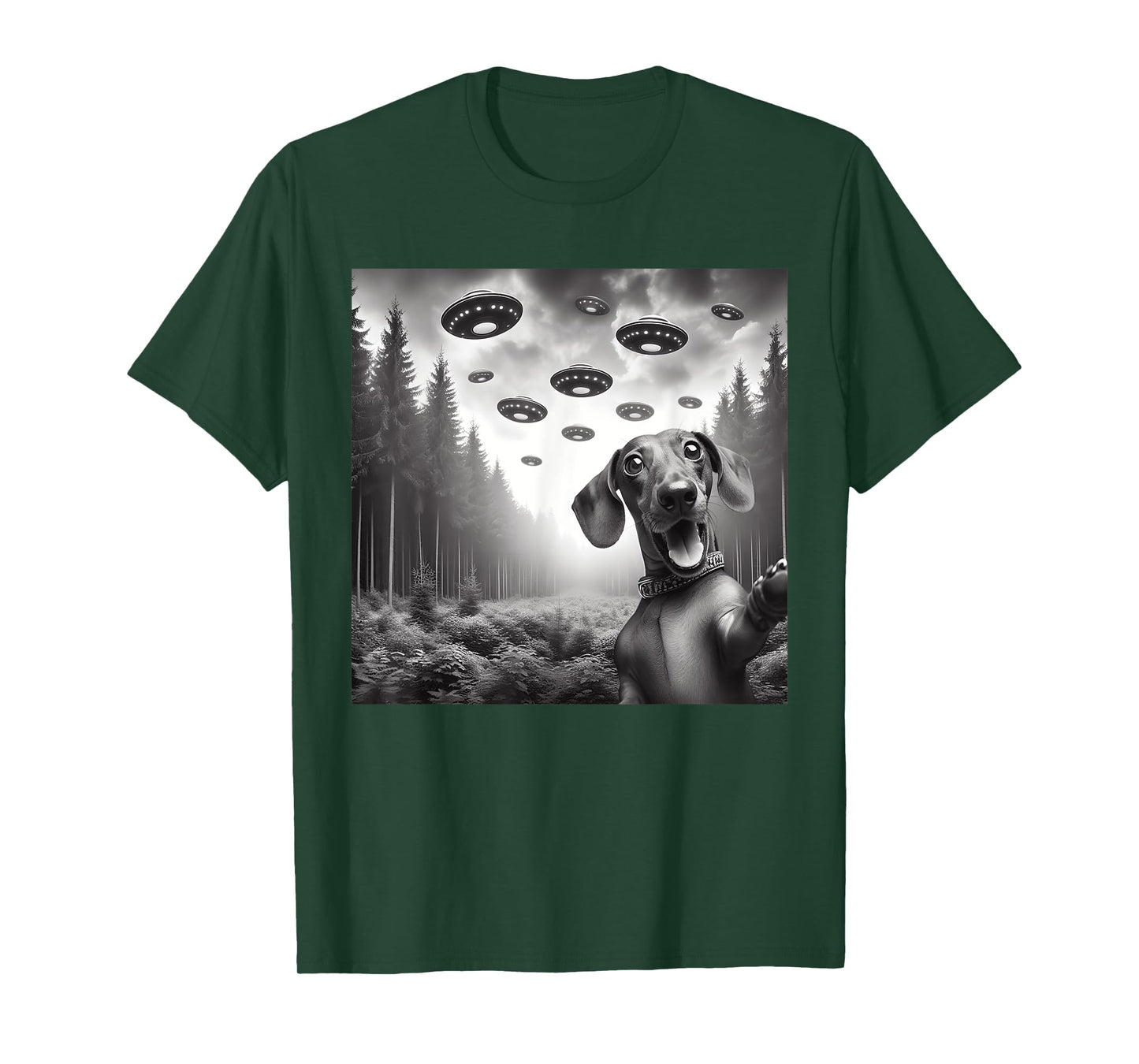 Funny Dachshund Dog Selfie With UFO Alien UFO Themed Stuff T-Shirt