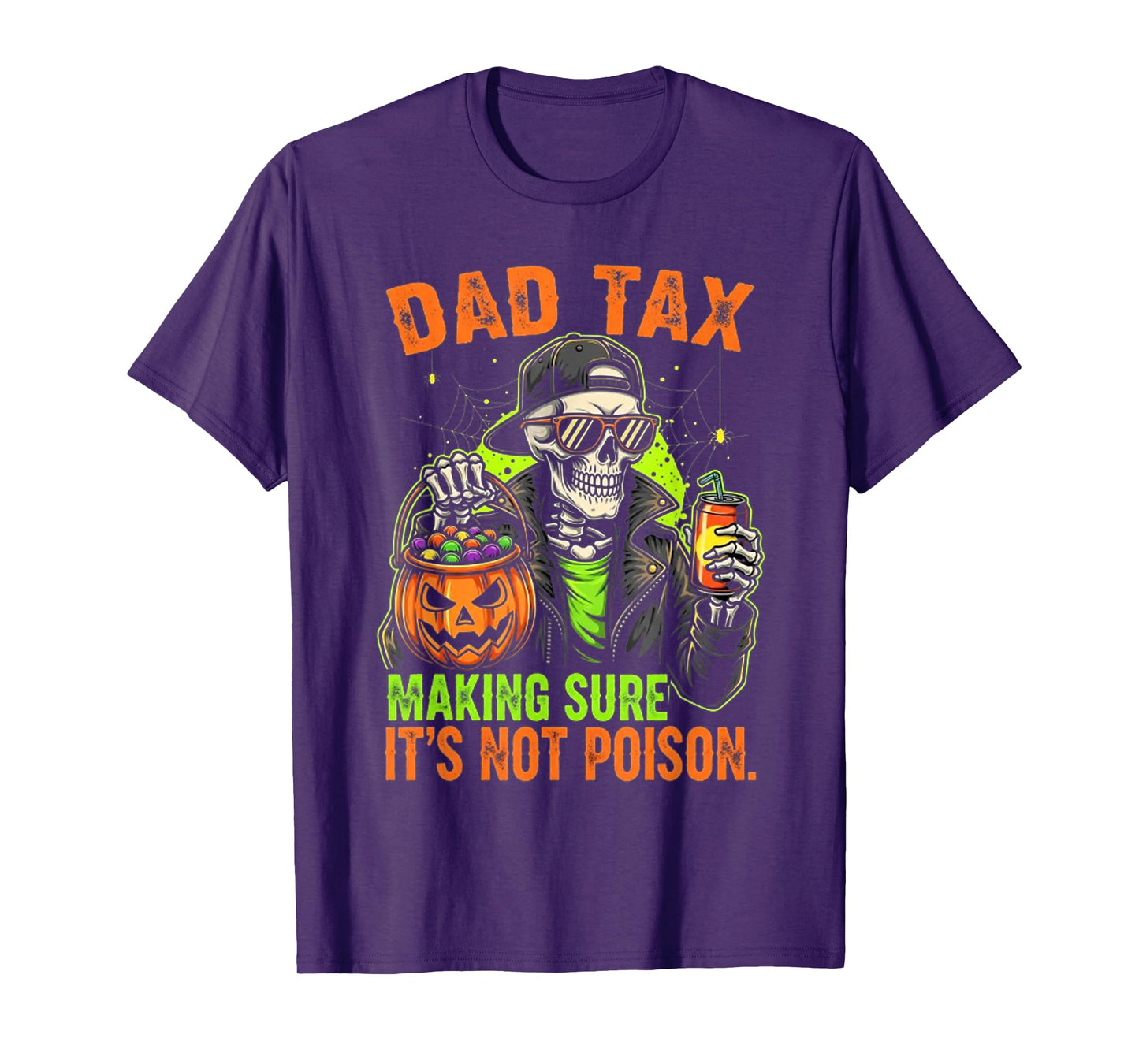 Cool Halloween. Design Featuring a Smiling Skeleton d T-Shirt