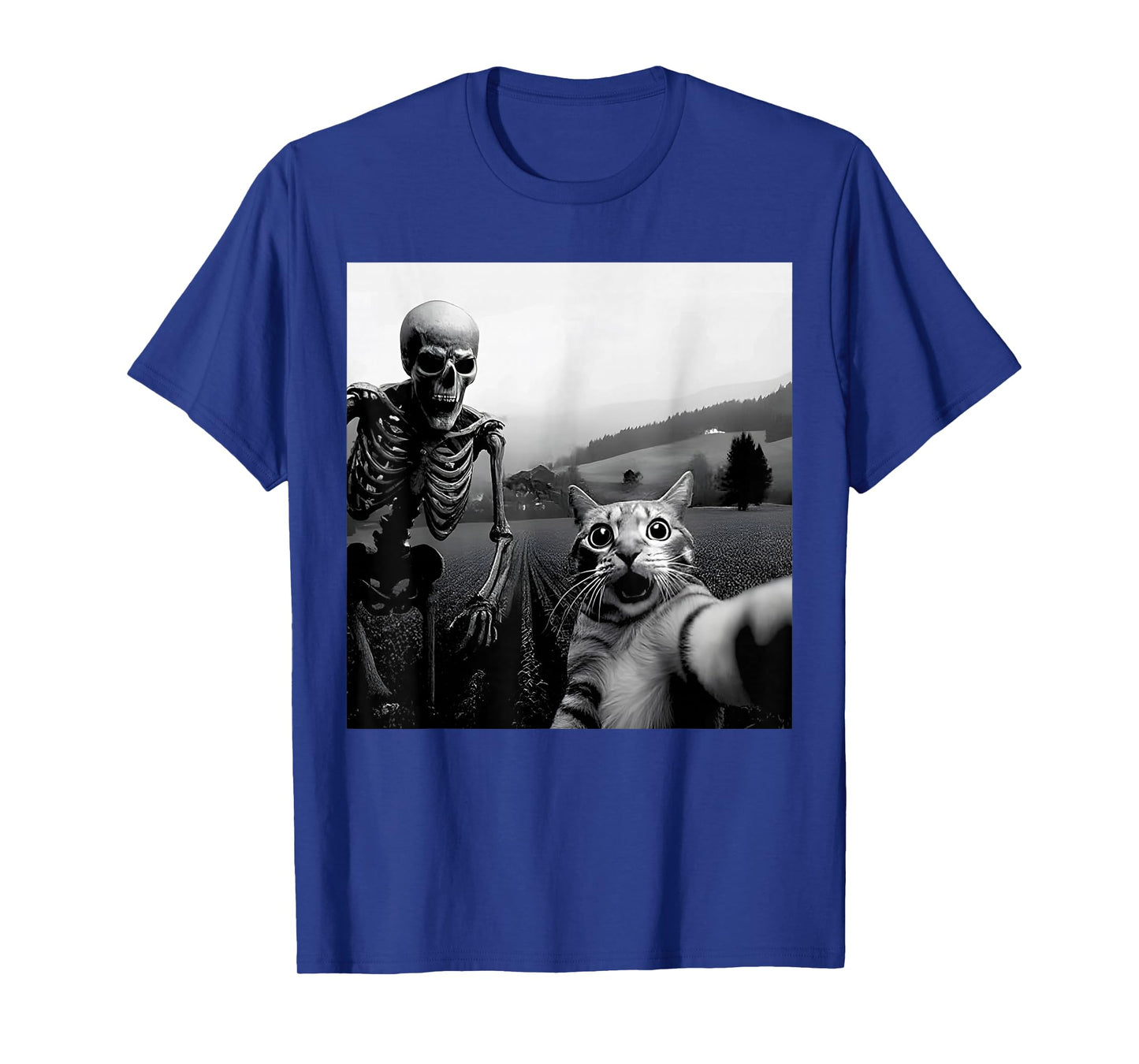 Cat Selfie with Skeleton Funny Halloween Costume Men Womens T-Shirt