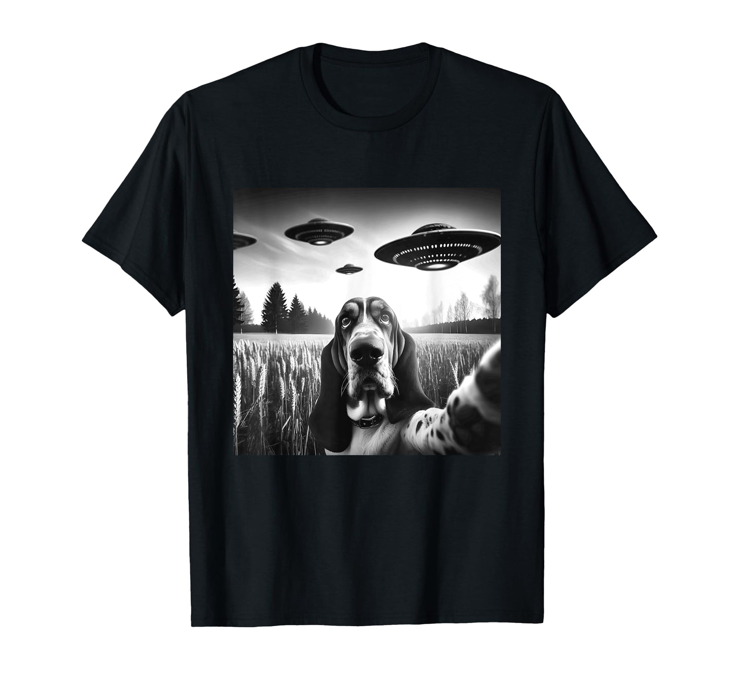 Basset Hound Funny Dog Graphic Selfie with UFOs Weird Aliens T-Shirt