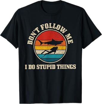 Diver Vintage Funny Shark Diving Gift T-Shirt