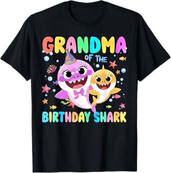 Grandma Of The Birthday Family Shark Funny Kids Birthday T-Shirt